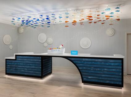 hgi-ocean-city-front-desk